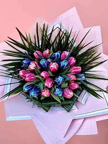 Pembe Katmerli Lale & Vip Blue Sky Lale Buketi
