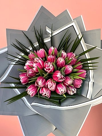 Florie Pembe Lale Buketi